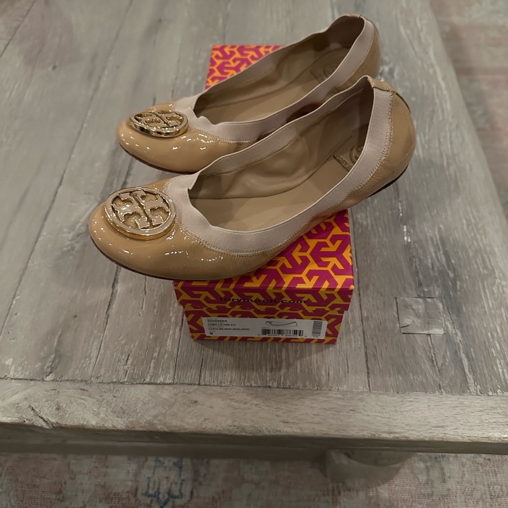 Tory Burch Beige Patent Flats